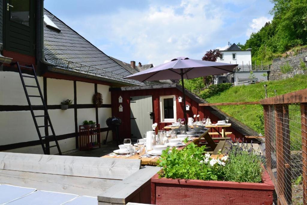 Guesthouse-Relaxed-Tours Monschau Exterior foto